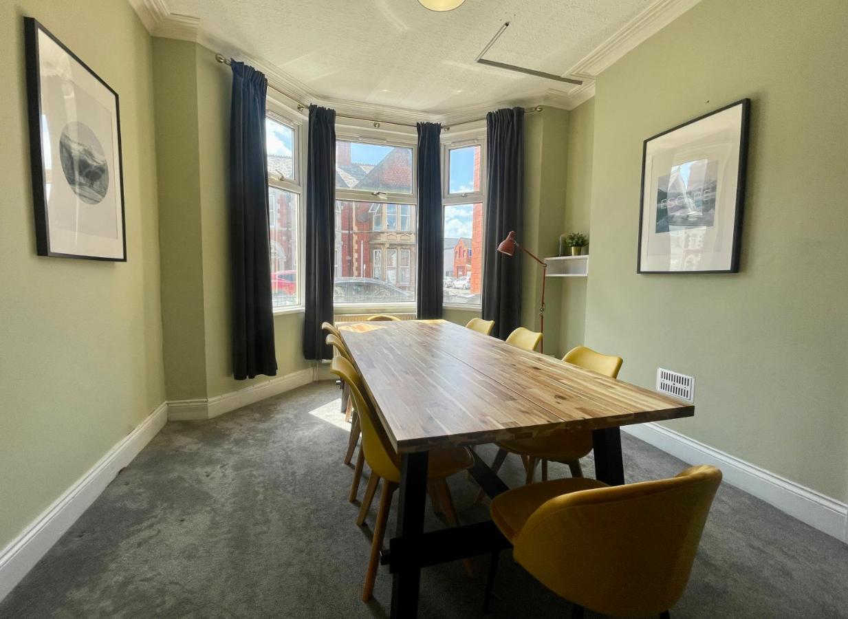 Edwardian City Centre House For Big Groups, Offroad Parking & Hot Tub! Cardiff Exteriér fotografie