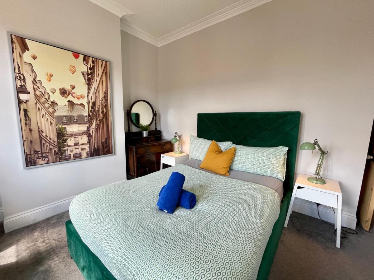 Edwardian City Centre House For Big Groups, Offroad Parking & Hot Tub! Cardiff Exteriér fotografie